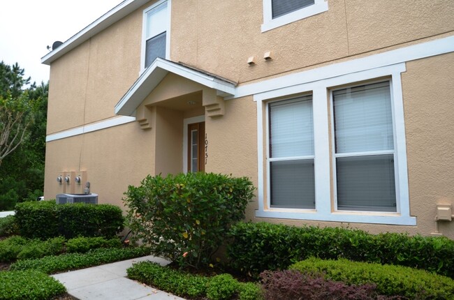 Beautiful 2/2 Condo w/Garage in Villas of ... - Beautiful 2/2 Condo w/Garage in Villas of ...