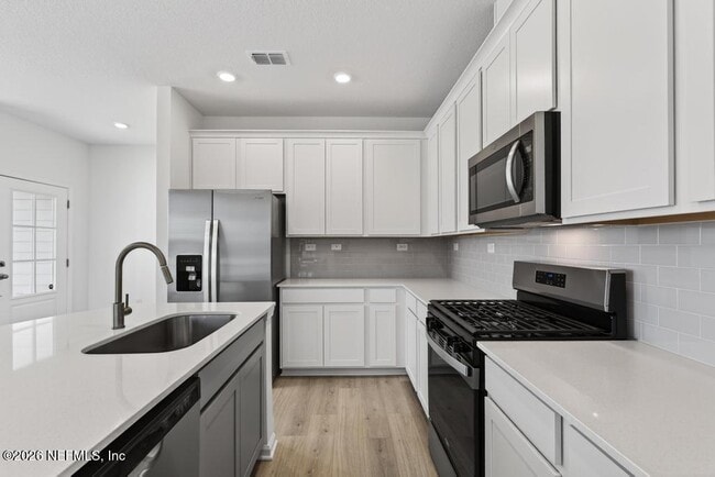 Photo - 368 Woods Ln