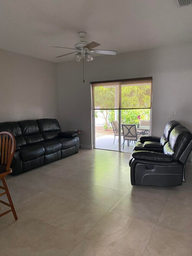 16307 NW 91st Ave