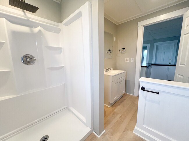 Photo - 159 Cartier St Unit 3