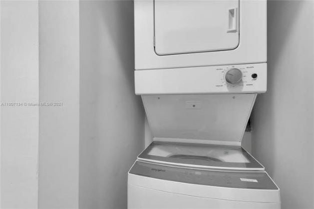 Photo - 715 NE 92nd St Unit # 2