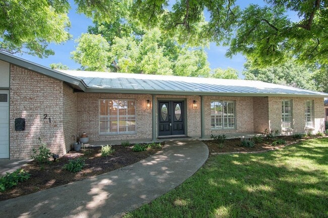 Photo - 21 Larkwood Ln