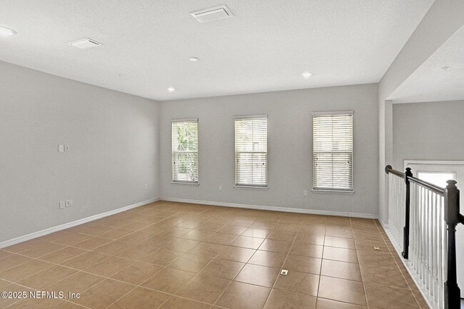 53 Falling Water Ct