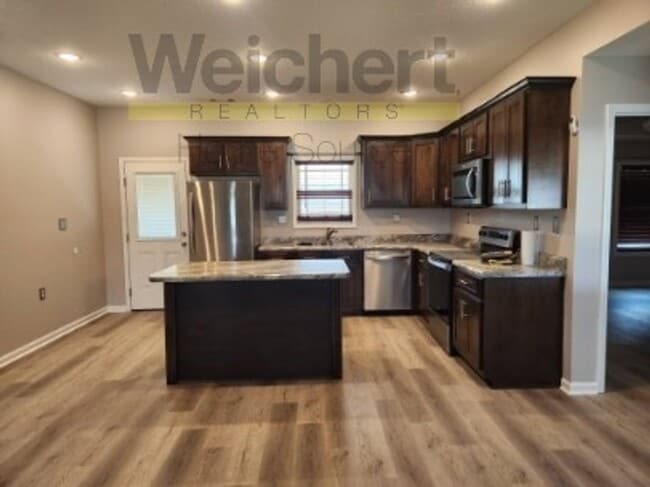 Photo - Spacious 4 Bed / 2 Bath Home