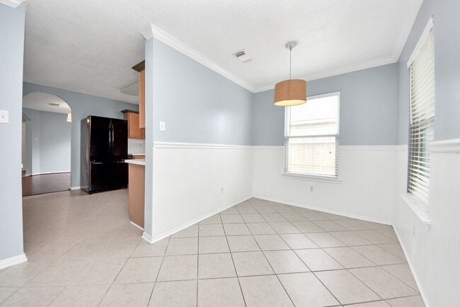 Photo - 7238 Foxshadows Ln