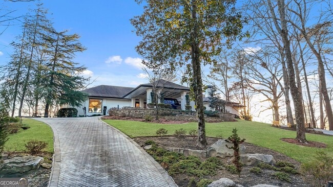 Photo - 7 Whitewater Trail