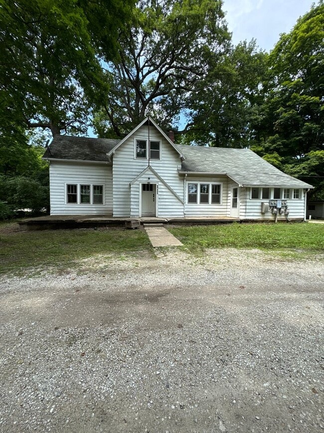 Building Photo - 2200 IN-26 Unit 1 Rental