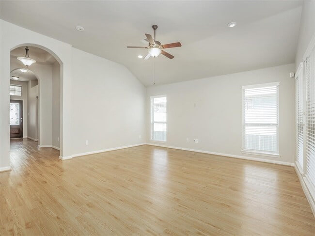 Photo - 18906 Majestic Vista Ln