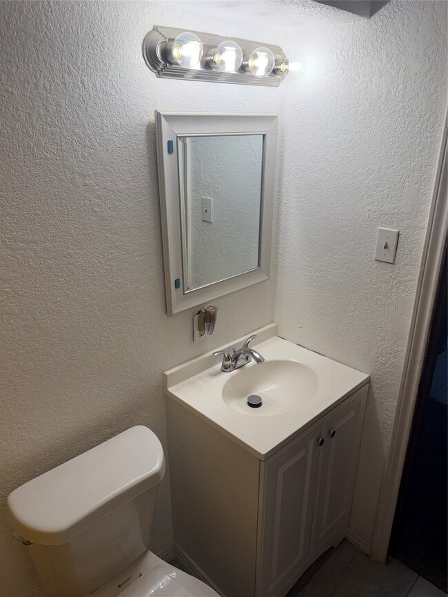 Photo - 5727 Weaver Rd Unit B