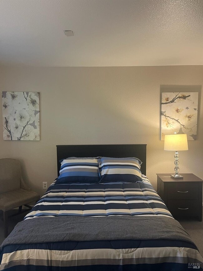 Photo - 702 Daniels Ave