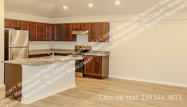 Photo - 309 Norwalk Ave