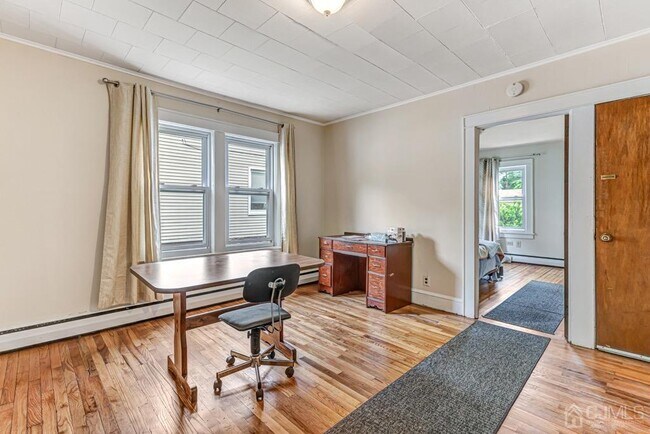 Photo - 124-126 Runyon Ave