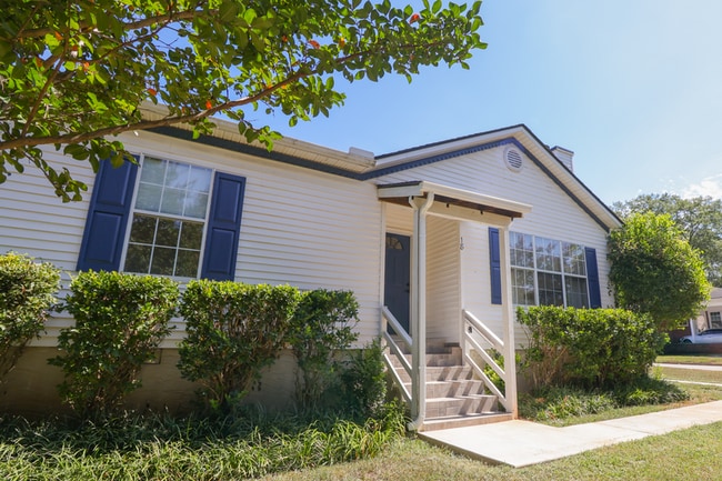 18 Warren Ct