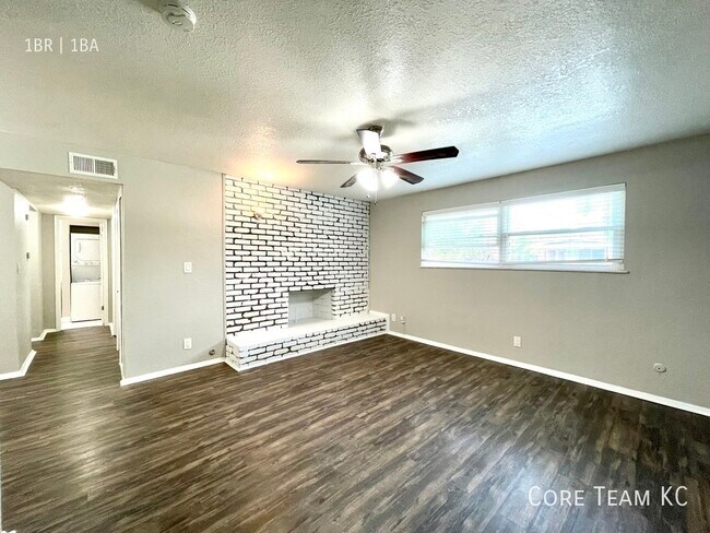 Photo - 3633 Walnut St Unidad 307