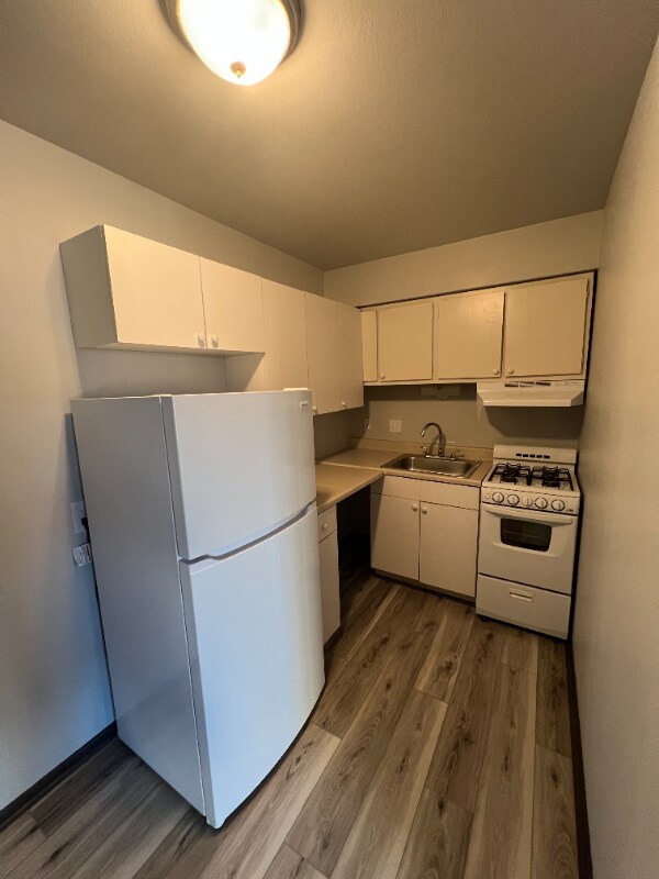 Photo - 2605 N Frederick Ave Unidad 207