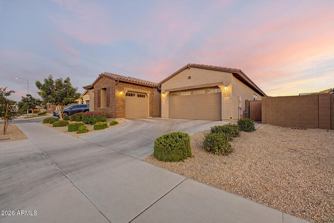 Photo - 3825 W Buist Ave