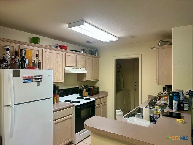 Photo - 802 Sagewood Trail