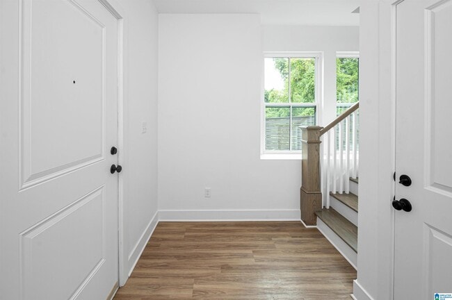 Photo - 2468 18th St S