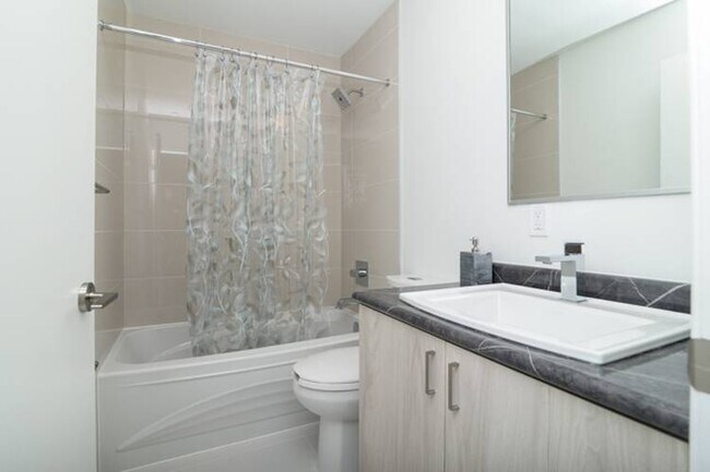 Bathroom - 7 Walmer Road