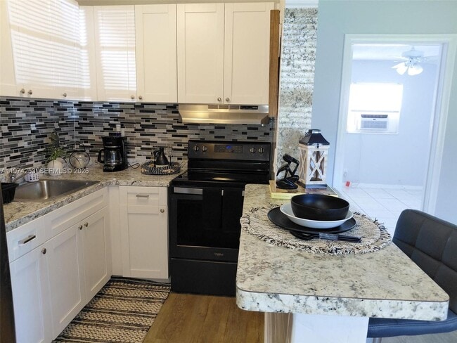 Photo - 1431 SW 24th Ct Unit 3