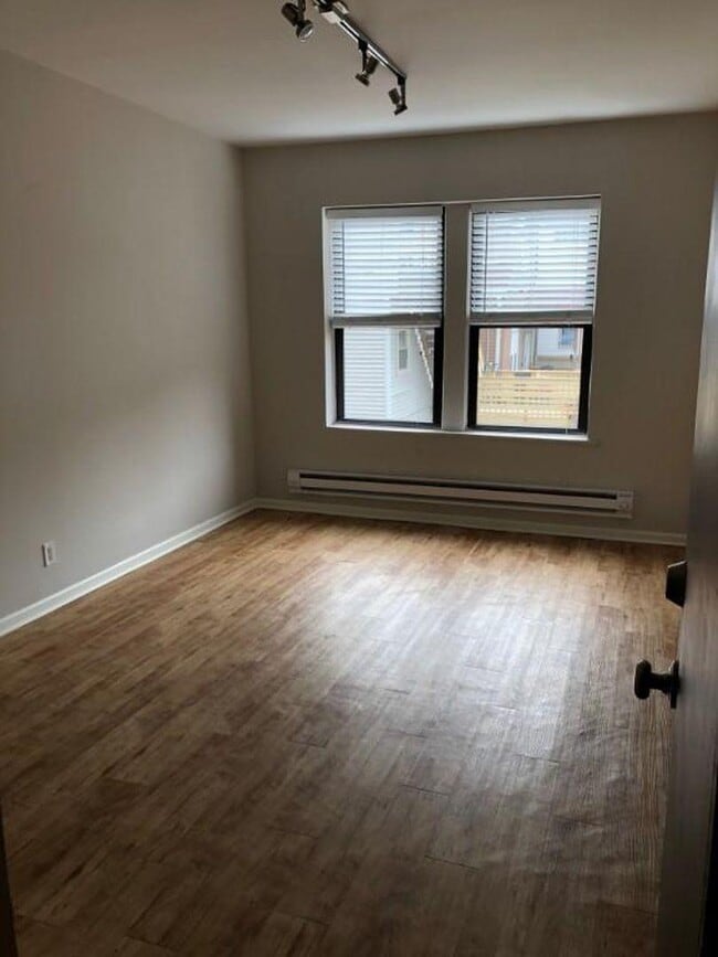 Photo - 0 bedroom in Chicago IL 60647 Unit 301