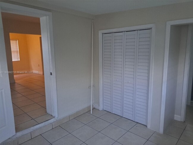 Building Photo - 1411 NW 55th Terrace Unit A Rental