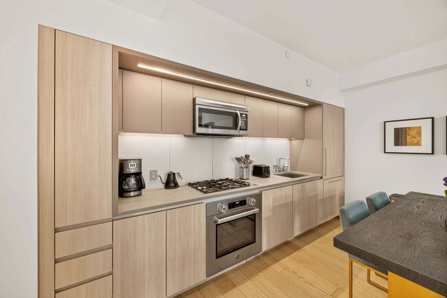 7 Dey St Unit SI ID1611029P