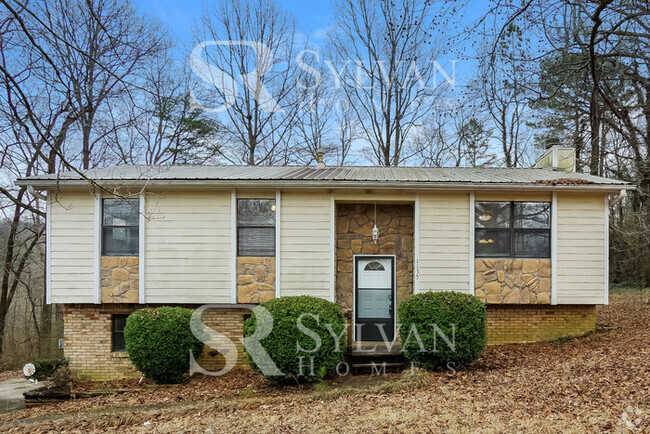 Building Photo - Spacious 3 Bedroom 2 Bathroom Split Level Rental