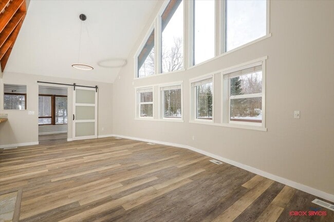 Photo - Enchanting Chalet-Style 3-bedroom, 2-bathroom Home!