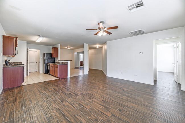 Photo - 11207 Hall Pines Ct
