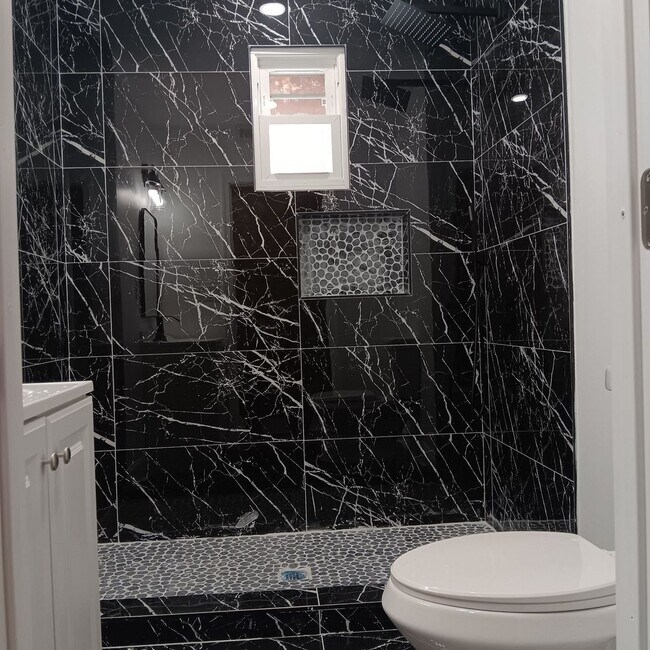 Photo - 3355 N 2nd St Unidad Apt B