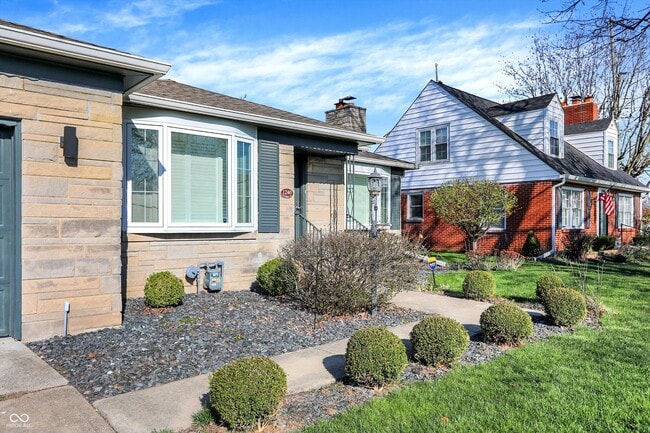 Photo - 1240 N Irvington Ave