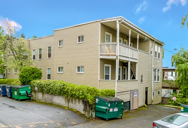 Photo - Abbey Park Apartments in Vibrant Eastlake