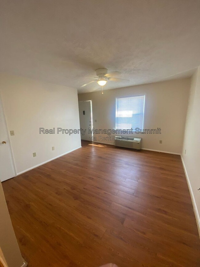 Photo - 457 Steeles Fort Rd