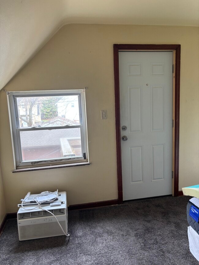 Photo - 2712 Northwood Ave