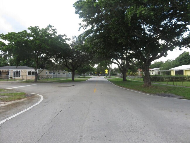 Building Photo - 8277 NW 191st Ln