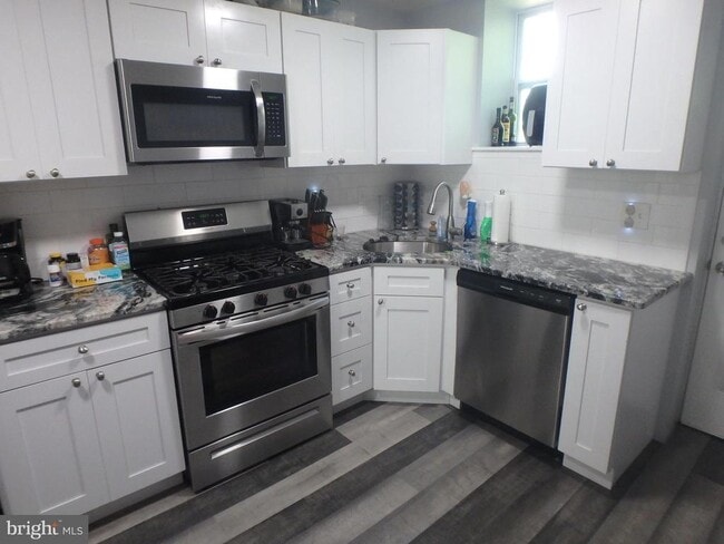 Photo - 2428 S Fairhill St