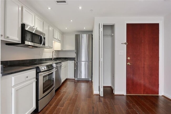 Photo - 199 14th St NE Unit 1403