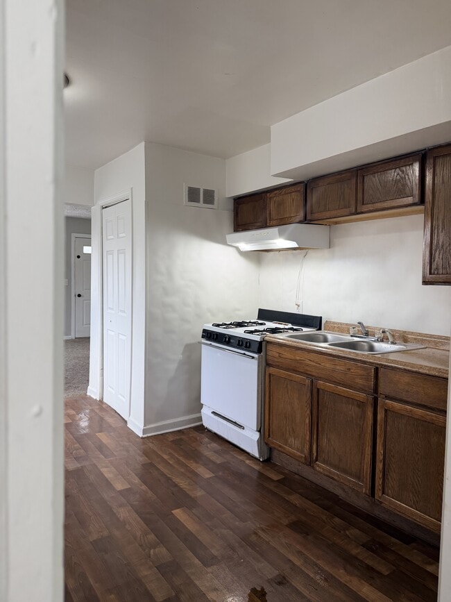 Photo - 515 Alton Ave