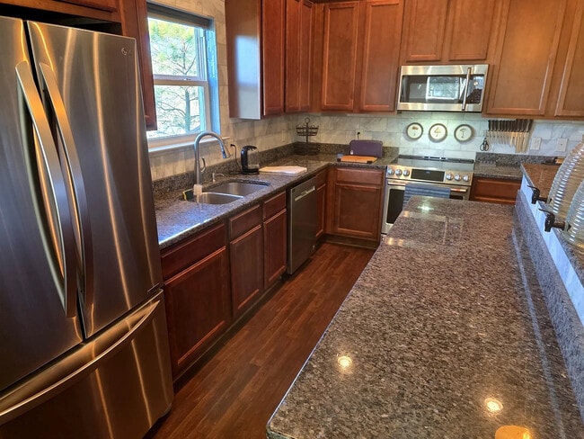 Photo - Room in House on Katielee Cove