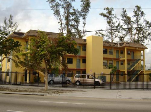 Lakeview Apartments - Lakeview Apartments