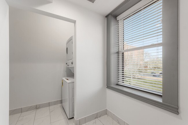 Photo - The Residences at 218 E Main St