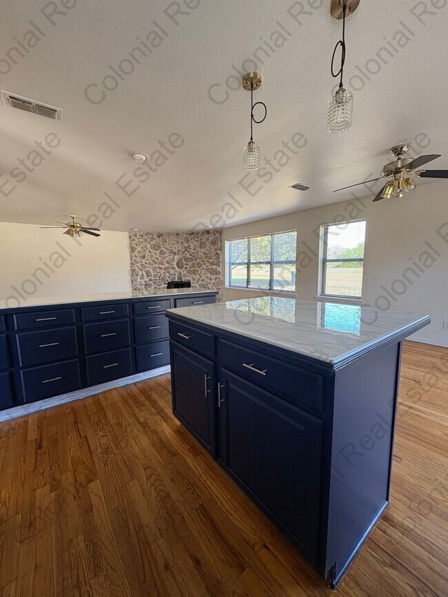 1600 Colonial Pkwy