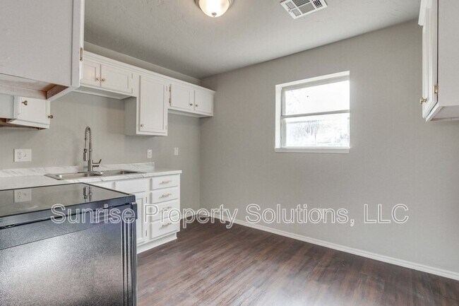 Photo - 4424 SE 38th St Casa