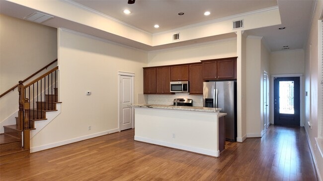 Photo - 902 W 20th St