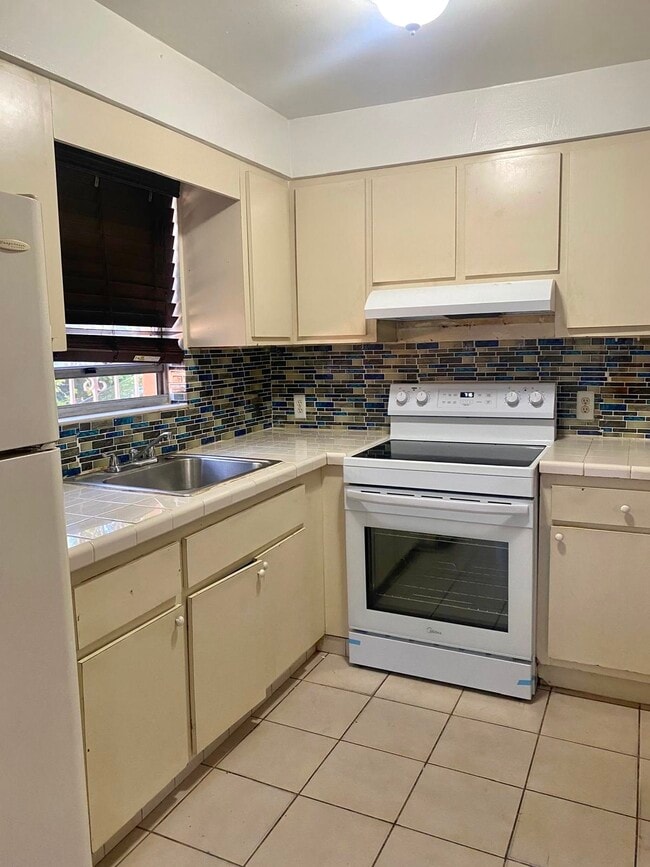 Photo - 225 NW 23rd Ave Unit 1/1 Efficiency