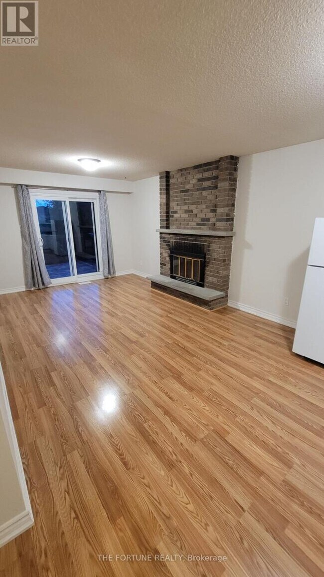 Photo - 44 Rotherglen Ct