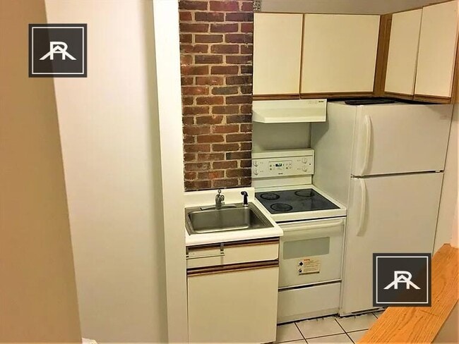 Photo - 1 bedroom in Newton MA 02459 Unit 2