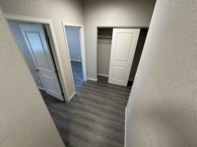 Photo - 684 E Hahns Peak Ave