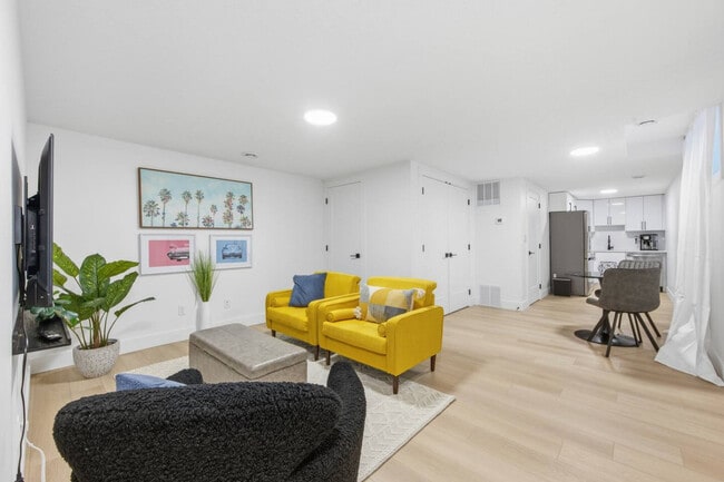 Photo - 11230 127 Street-SI ID1391345P Unit SI ID1391345P